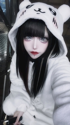 絶賛厨二病マン（22）「なんか色々かいてるょ 👶🏻⭐」