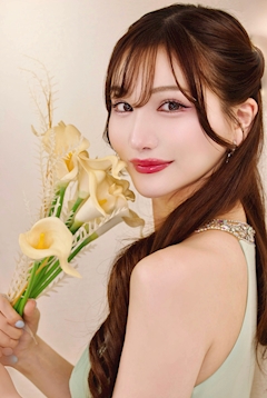 プロフィール写真2・りい｜CLUB S・エス - 銀座のキャバクラ