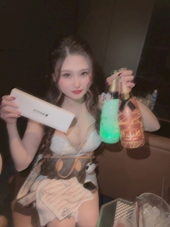 りず「25歳になりました✌️」