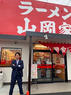 スタッフ一同「マネージャーです👍」