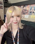 ゆりな