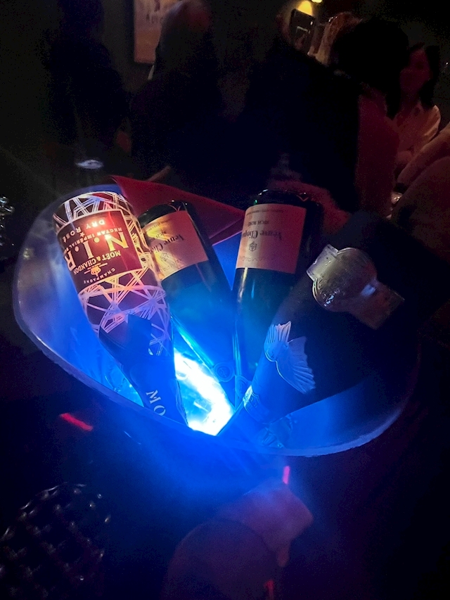 プロフィール写真6・ここ｜