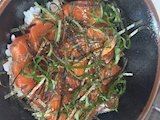 サーモン漬け丼