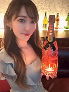 プロフィール写真2・みなみ｜Andalucia・アンダルシア - 熊本・新市街のスナック