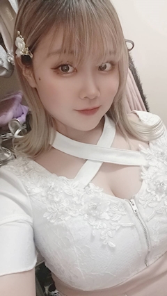 プロフィール写真8・紫陽花🦊🤍(しゅうか)|Honey&Be・ハニービー - 成田のキャバクラ