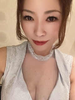 プロフィール写真2・みこ｜熟女キャバクラ collection 中洲1号店・コレクションナカスイチゴウテン - 中洲の熟女キャバクラ