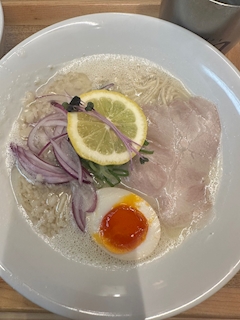 霧島 みこと