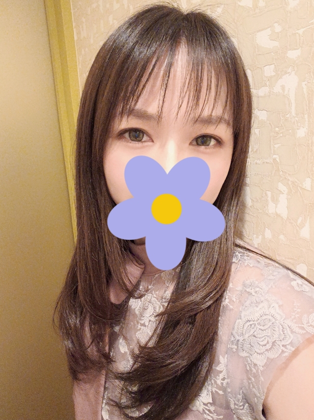 プロフィール写真2・藤 きらり@Mrs.Cafe 光｜錦 キャバクラ・Mrs.CAFE 光