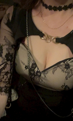 プロフィール写真3・さよ☪︎⋆｡˚✩｜大阪 梅田 熟女キャバクラ・水響