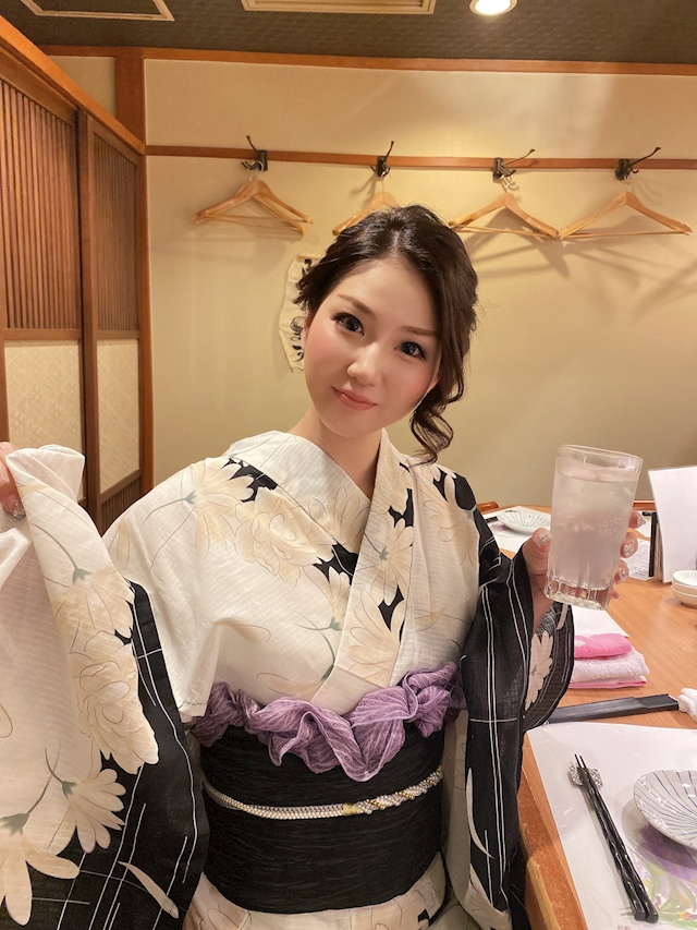 プロフィール写真5・藤咲 りおな｜錦 キャバクラ・Mrs.CAFE 離宮