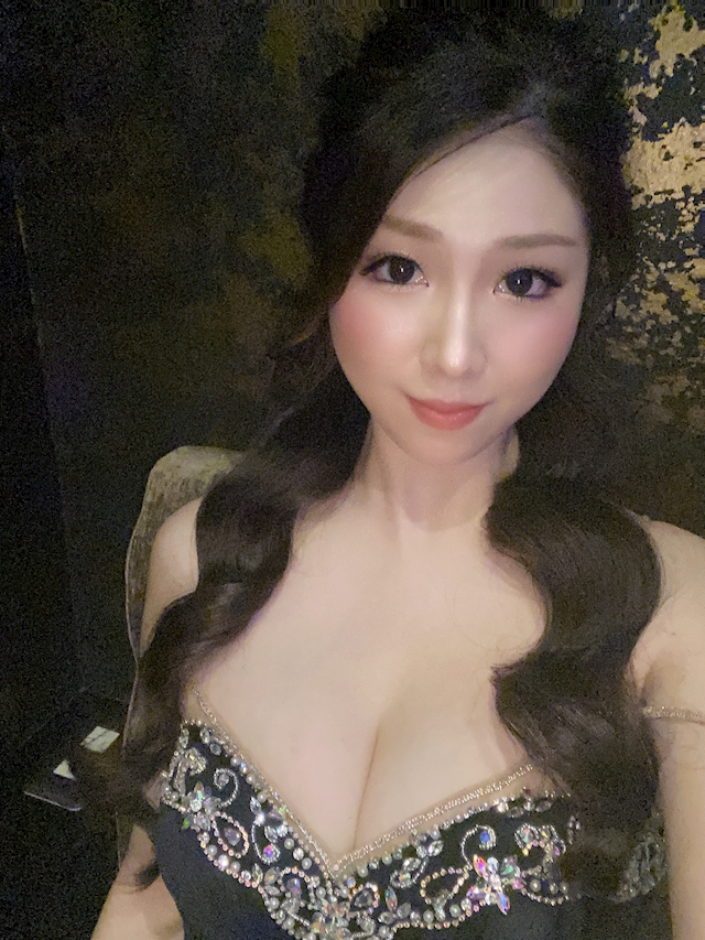 プロフィール写真7・藤咲 りおな｜錦 キャバクラ・Mrs.CAFE 離宮