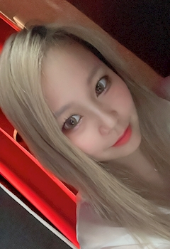 プロフィール写真2・かな｜イビザDays・イビザデイズ - 池袋西口の朝・昼ガールズバー