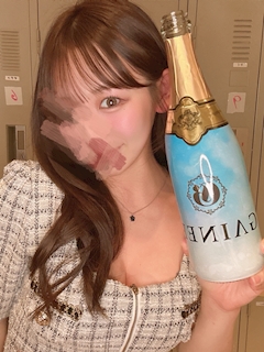 プロフィール写真4・シオン｜GAINER・ゲイナー - 港区のキャバクラ