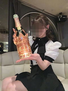 プロフィール写真5・シオン｜GAINER・ゲイナー - 港区のキャバクラ