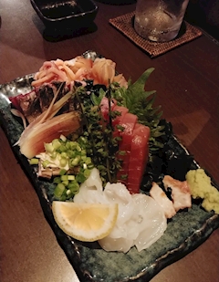 Ravir_よしき「久々にお酒を嗜みに🍶🥃」