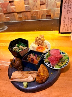 なお「アテ盛り合わせ」