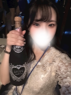 プロフィール写真3・くう｜金山 ガールズバー・ホワイト