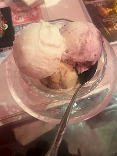 ゆりな【池袋チェリッシュ】「🍨🤍」