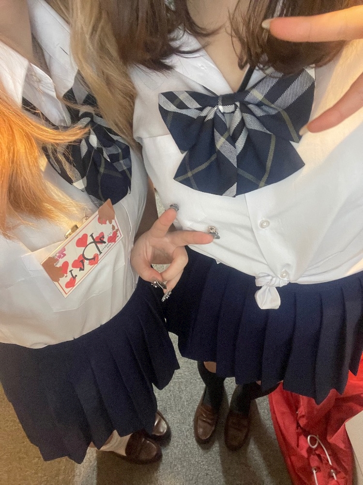 キャスト同士で撮影した仲良し写真