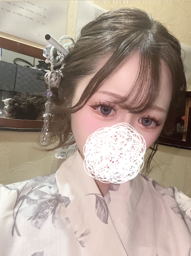 白咲　エリカ。