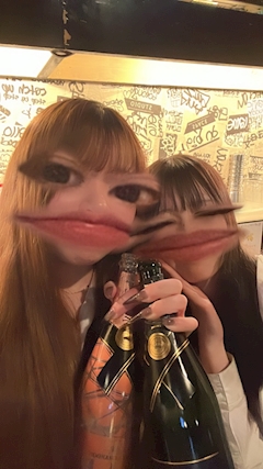 なつき「🥂🫧」