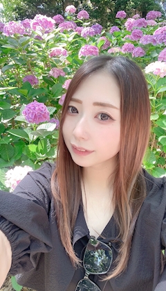プロフィール写真1・彩奈|メンバーズ キャラウェイ - 中洲のスナック