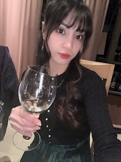 プロフィール写真2・ＡＹＵＭＩ｜KING＆QUEEN・キングアンドクイーン - 名古屋 栄のインターナショナルパブ