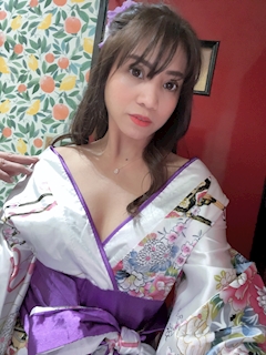 プロフィール写真28・ＡＹＵＭＩ｜KING＆QUEEN・キングアンドクイーン - 名古屋 栄のインターナショナルパブ