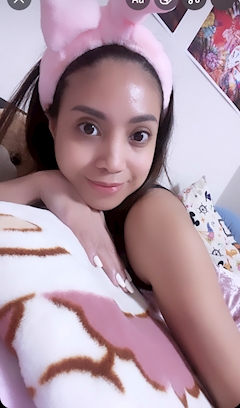 プロフィール写真29・ＡＹＵＭＩ｜KING＆QUEEN・キングアンドクイーン - 名古屋 栄のインターナショナルパブ