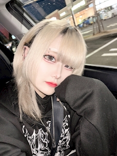 プロフィール写真3・りり｜カトレア - 歌舞伎町の朝・昼ガールズバー