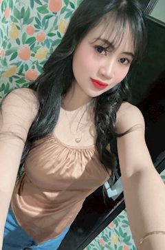 プロフィール写真7・Sakura｜KING＆QUEEN・キングアンドクイーン - 名古屋 栄のインターナショナルパブ