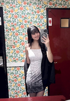 プロフィール写真2・Sakura｜KING＆QUEEN・キングアンドクイーン - 名古屋 栄のインターナショナルパブ