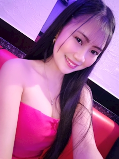 プロフィール写真22・Sakura｜KING＆QUEEN・キングアンドクイーン - 名古屋 栄のインターナショナルパブ