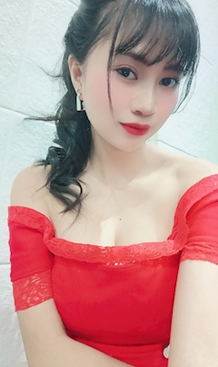 プロフィール写真17・Sakura｜KING＆QUEEN・キングアンドクイーン - 名古屋 栄のインターナショナルパブ