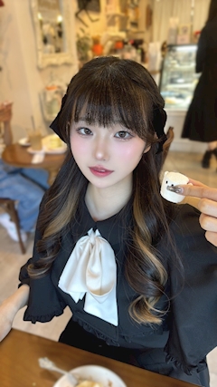 えみり Vivienne「ハロウィンカフェ👻」
