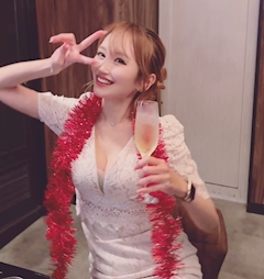 プロフィール写真13・安斎　凜（ママ）｜Salon de Bar NEO・ネオ - 中洲のスナック