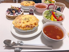 しの「本日も出勤です🎄」