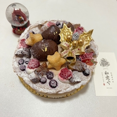 しの「本日も出勤です🎄」