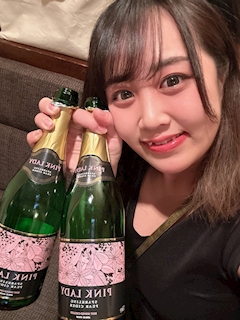 プロフィール写真7・しの｜ネオスナック WAHR REINE・ヴァールレイン - すすきのスナック