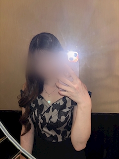 プロフィール写真1・あん|梅田 熟女キャバクラ・玉響(たまゆら)
