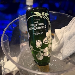 まい「💐🥂🌟」