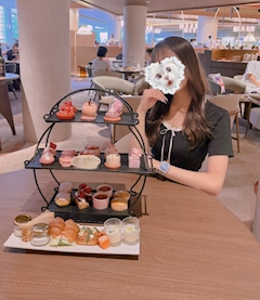 女の子