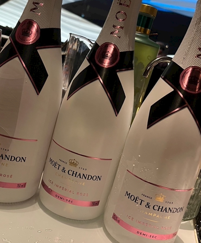 プロフィール写真3・みずき🌙*ﾟ｜大阪 熟女キャバクラ・Mrs.J ミナミ