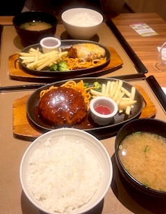 まりあ「🍚🥢.︎︎⟡*」