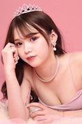 芹沢 りこ