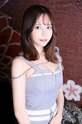 紫　萌華