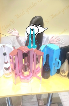 プロフィール写真5・もえ🏫3BS｜3年B組 宗右衛門校 - ミナミのガールズバー