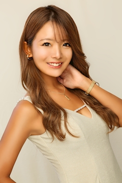 プロフィール写真2・かな｜mooore・モーレ - 静岡 両替町のキャバクラ