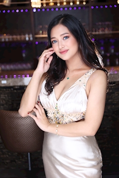 プロフィール写真2・Nicole｜CLUB FOXY・フォクシー - 中野のキャバクラ