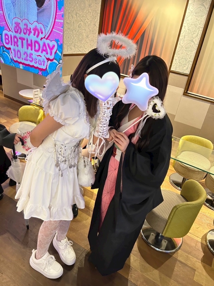 キャスト同士で撮影した仲良し写真